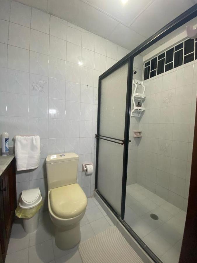 Habitaciones Independientes Cerca Al Aeropuerto 1 Картахена Экстерьер фото